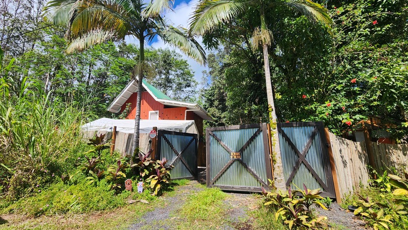 Welcome to Black Sand Beach Subdivision! This charming - Beach Home for sale in Pahoa, Hawaii on Beachhouse.com