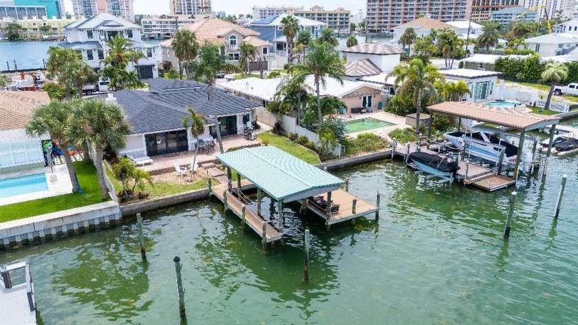 Stunning waterfront property steps from the beach with an open - Beach Home for sale in Clearwater Beach, Florida on Beachhouse.com