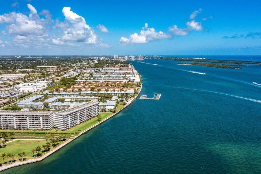 Relax and enjoy tropical breezes, sunsets, and scenic views of - Beach Condo for sale in Lake Park, Florida on Beachhouse.com