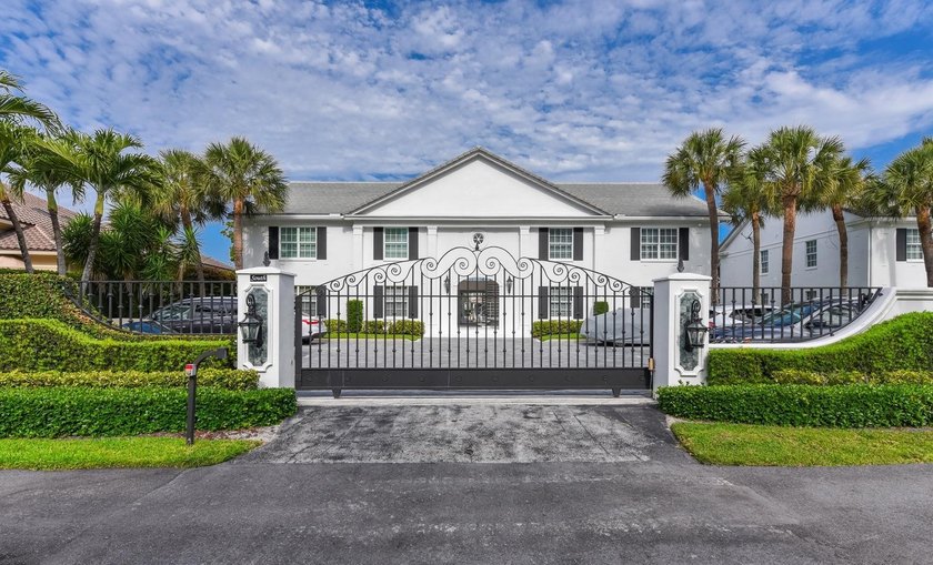 Step into this stunning residence and immediately feel at home - Beach Condo for sale in Delray Beach, Florida on Beachhouse.com