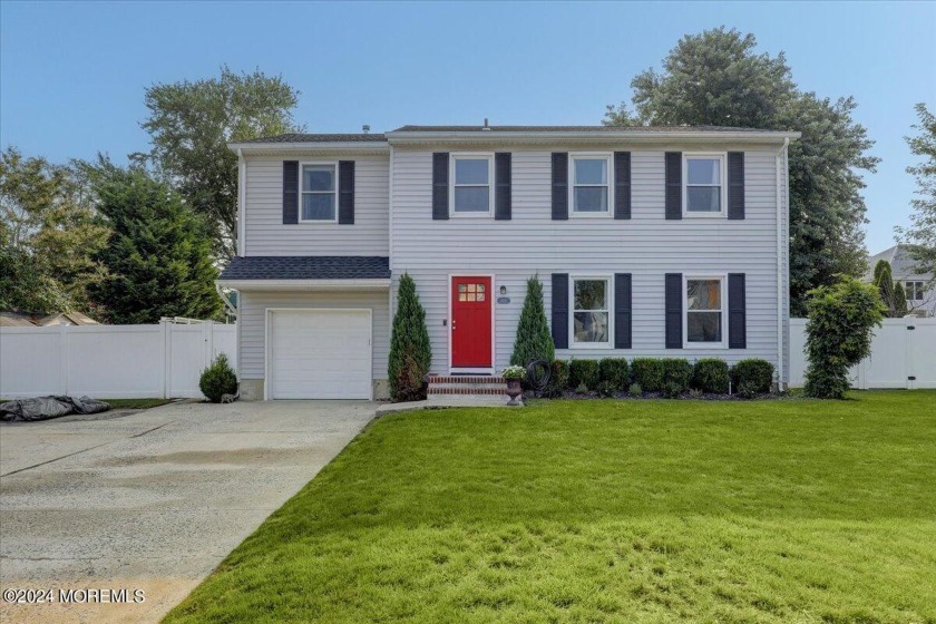 Absolutely STUNNING 5 Bedroom Expanded Colonial in the Desirable - Beach Home for sale in Oakhurst, New Jersey on Beachhouse.com