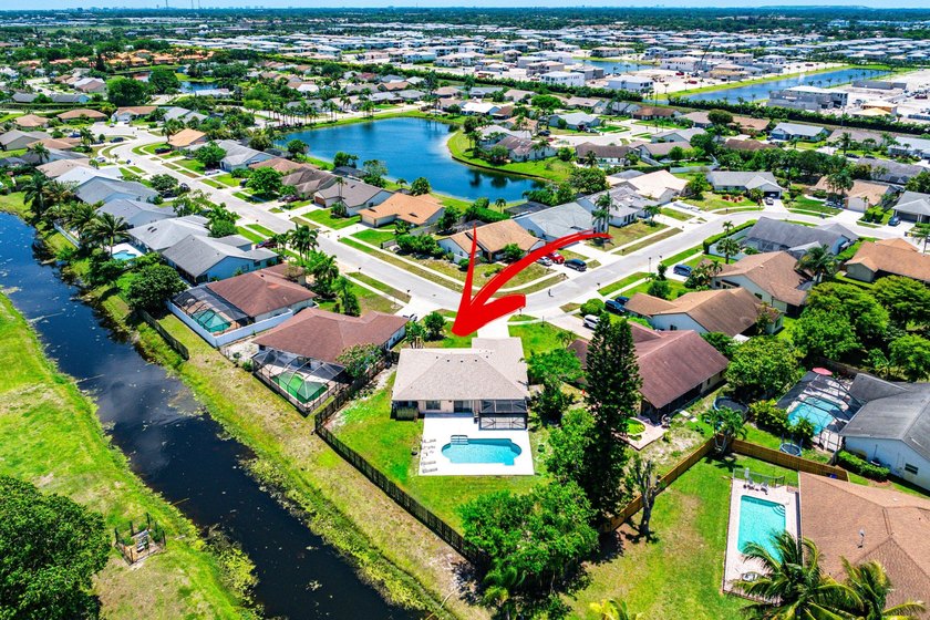 4BR/2.5BA pool home on an oversized 13,000+ SF fully fenced - Beach Home for sale in Boca Raton, Florida on Beachhouse.com