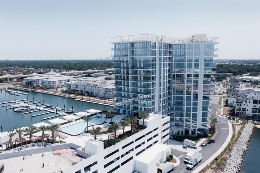 65 FOOT BOAT SLIP INCLUDED! Welcome to the epitome of urban - Beach Condo for sale in Tampa, Florida on Beachhouse.com