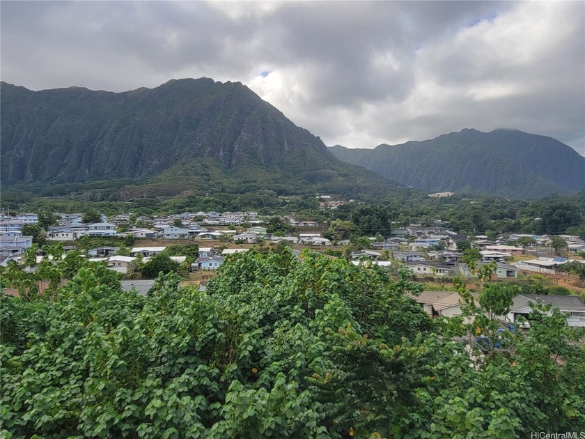 Open House Nov. 23, 2-5p. Stunning Ko'olau Mountain views await - Beach Condo for sale in Kaneohe, Hawaii on Beachhouse.com