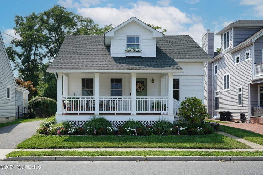 This seashore home was  renovated in 2023/2024 bringing it to - Beach Home for sale in Spring Lake, New Jersey on Beachhouse.com