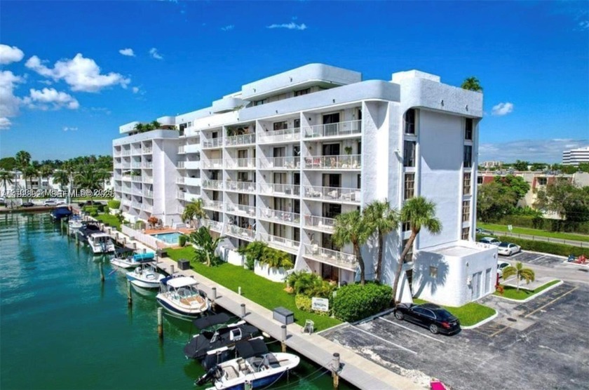 Perfect for investors ! Tenant OCCUPIED monthly rent $1700 - Beach Condo for sale in Miami, Florida on Beachhouse.com