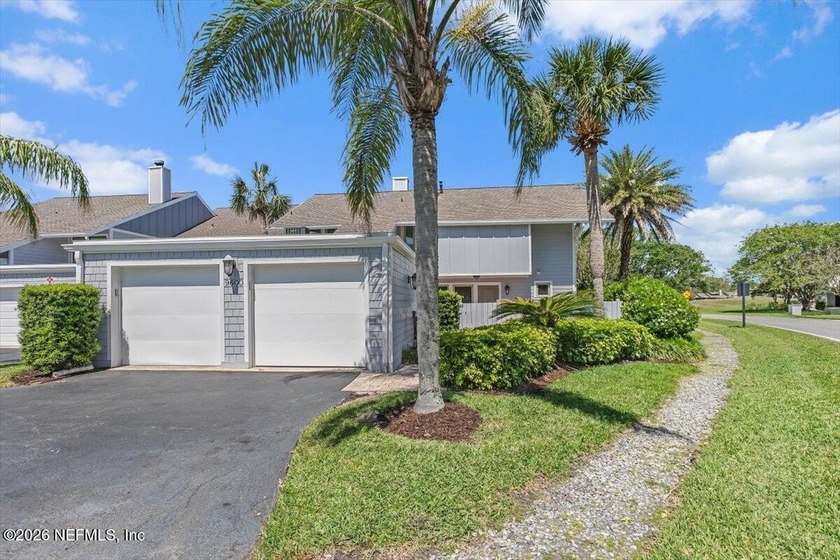 Totally RENOVATED...Sawgrass Country Club Deer Run condo with - Beach Condo for sale in Ponte Vedra Beach, Florida on Beachhouse.com