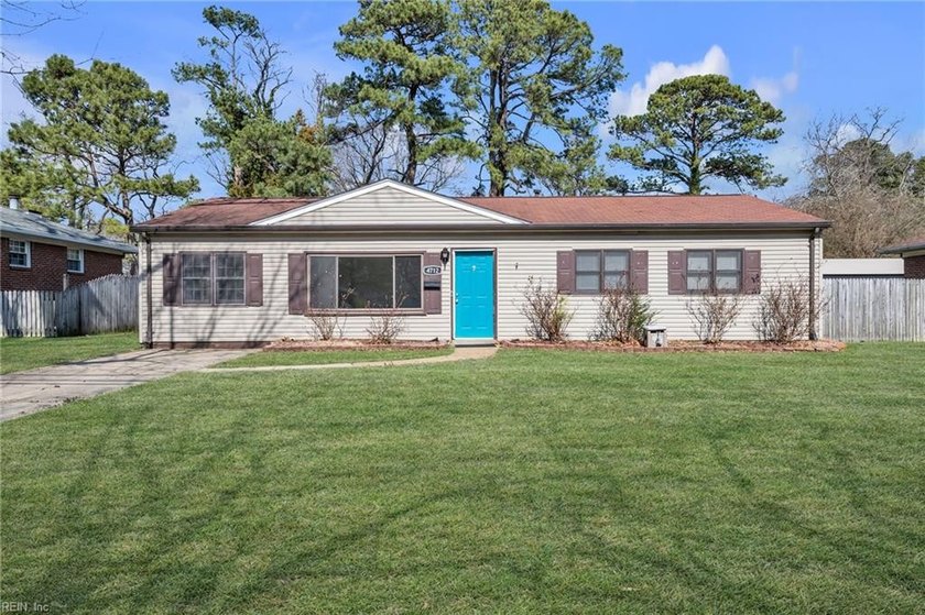 Love Where You Live~ Wonderful 3-4 Bedroom, 1.5 Bathroom home on - Beach Home for sale in Virginia Beach, Virginia on Beachhouse.com