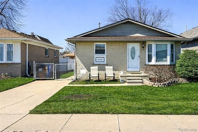 ***WELCOME HOME*** EXTREMELY DESIRABLE AND METICULOUSLY - Beach Home for sale in Gibraltar, Michigan on Beachhouse.com