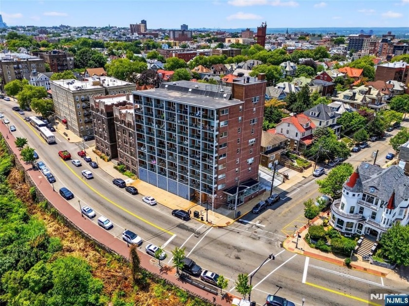 899 Boulevard East 4O - Beach Other for sale in Weehawken, New Jersey on Beachhouse.com