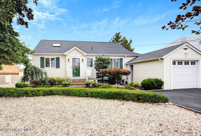 This Fabulous Waterfront Gem Is Exactly What You're Looking For! - Beach Home for sale in Brick, New Jersey on Beachhouse.com