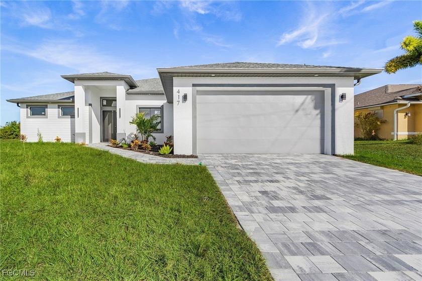 Welcome to 417 SW 23rd Ter!!! Located right in central Cape - Beach Home for sale in Cape Coral, Florida on Beachhouse.com