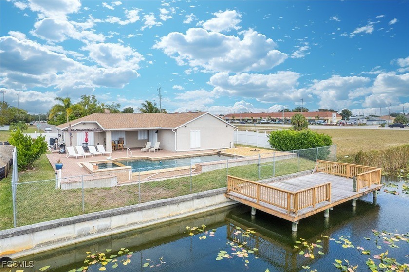 Southern Exposure Pool & Waterfront Oasis Welcome to your - Beach Home for sale in Cape Coral, Florida on Beachhouse.com