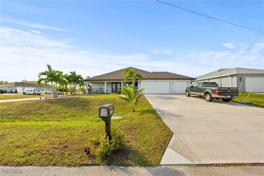 Welcome to this beautiful and well-maintained house located in a - Beach Home for sale in Cape Coral, Florida on Beachhouse.com