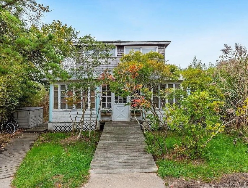 An affordable opportunity to own a slice of Paradise and make it - Beach Home for sale in Ocean Beach, New York on Beachhouse.com