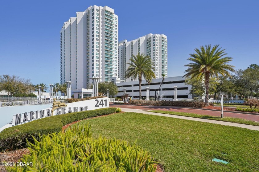 Beautiful 2 bedroom, 2 bathroom condo on the 8th floor - Beach Condo for sale in Holly Hill, Florida on Beachhouse.com