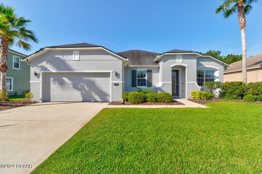 Welcome to your dream home in Daytona Beach! This stunning - Beach Home for sale in Daytona Beach, Florida on Beachhouse.com