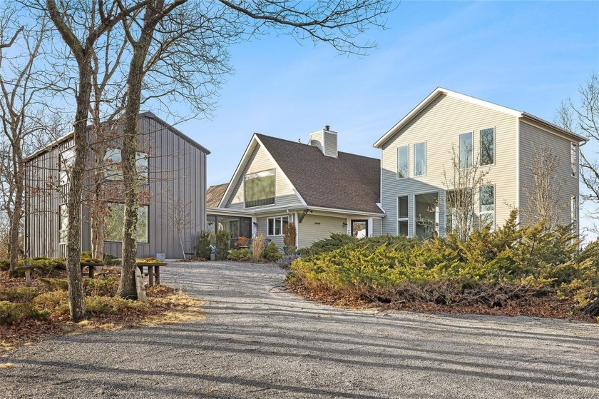 Seeking Privacy? Elegant living? Want to bathe in the unusual - Beach Home for sale in Sag Harbor, New York on Beachhouse.com