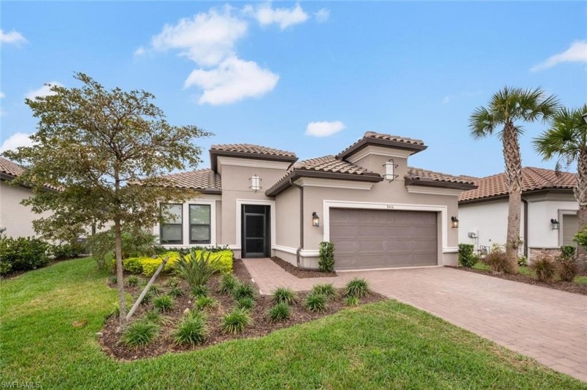 Prime lakefront location with an *OVER THE TOP * luxurious pool - Beach Home for sale in Naples, Florida on Beachhouse.com