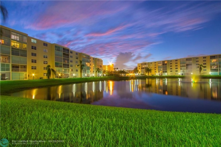 Investor special. Start collecting rent from this direct - Beach Condo for sale in Dania, Florida on Beachhouse.com