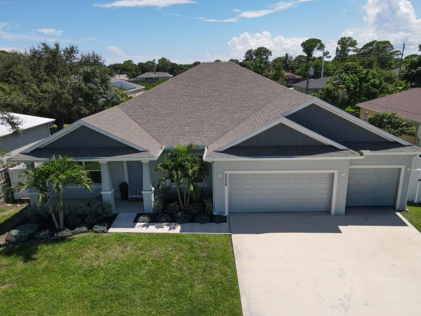 This is a beautiful house only fifteen minutes from the beach! - Beach Home for sale in Port Saint Lucie, Florida on Beachhouse.com