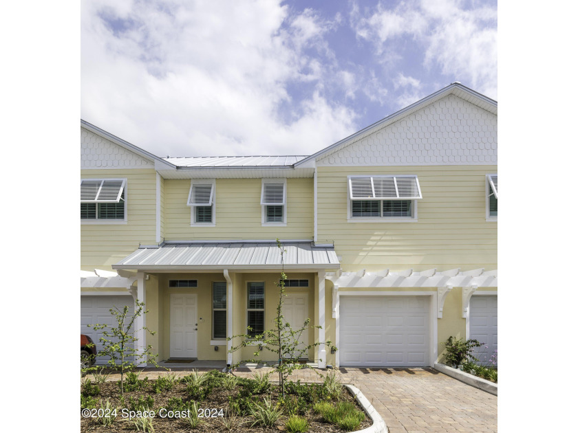 Beautifully furnished 3 bed 2.5 Bath townhome in Cape Crossing - Beach Townhome/Townhouse for sale in Merritt Island, Florida on Beachhouse.com