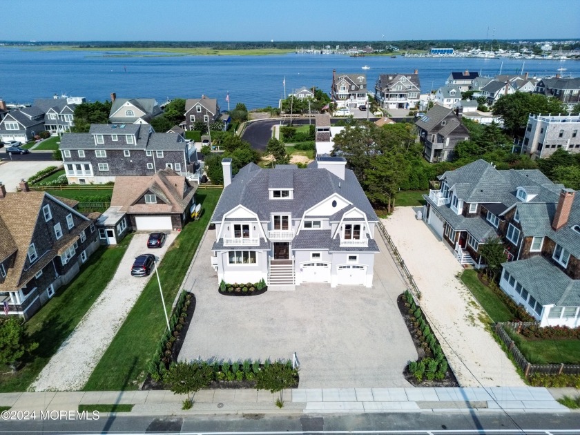 Brand New Exquisite Luxury Home in Mantoloking. Discover the - Beach Home for sale in Mantoloking, New Jersey on Beachhouse.com