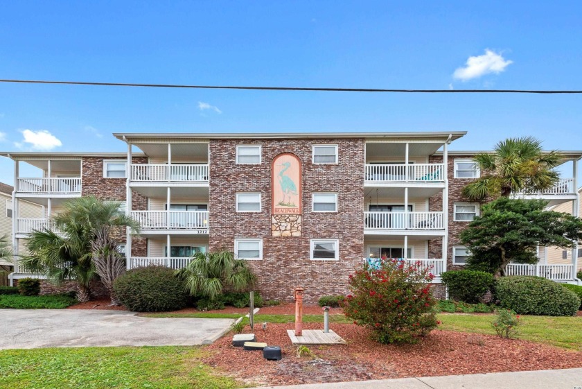 INDULGE in sunshine!! It feels like summer all year long in this - Beach Condo for sale in Surfside Beach, South Carolina on Beachhouse.com