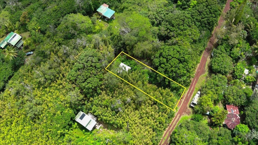 This property is a wonderful opportunity for anyone looking to - Beach Lot for sale in Pahoa, Hawaii on Beachhouse.com