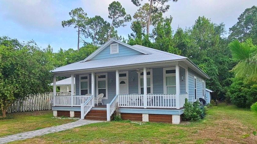 2BR/2BA Cottage in Gated Community. Built in 2011, this move-in - Beach Home for sale in Apalachicola, Florida on Beachhouse.com