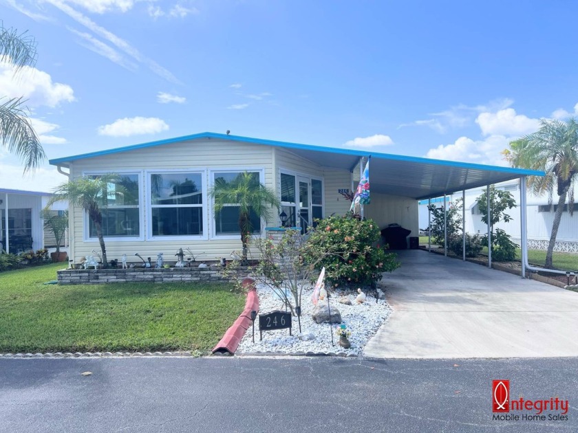 Welcome to Your Dream Home!  Spanish Lakes MHC in Nokomis - Beach Home for sale in Nokomis, Florida on Beachhouse.com