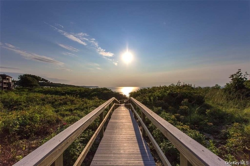 Welcome to your oasis at 3105 Bluff Drive S, Baiting Hollow NY - Beach Condo for sale in Baiting Hollow, New York on Beachhouse.com