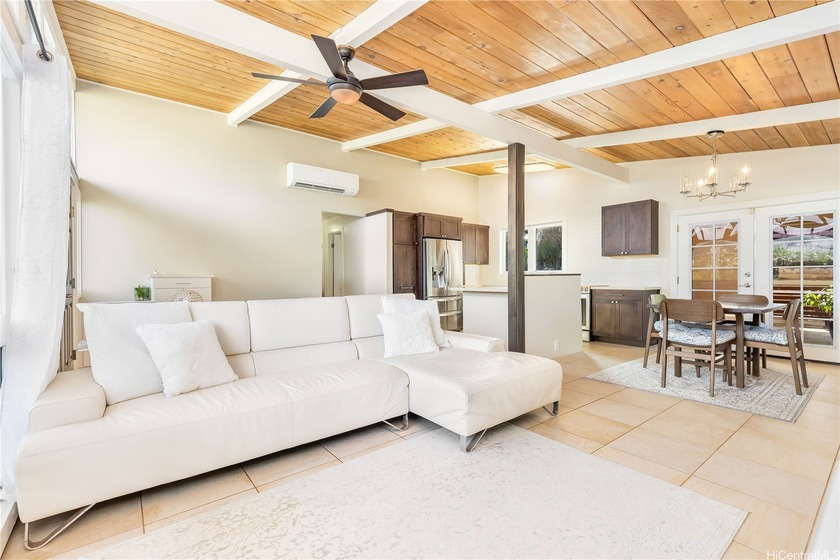 Welcome to this contemporary single-level home in the heart of - Beach Home for sale in Honolulu, Hawaii on Beachhouse.com