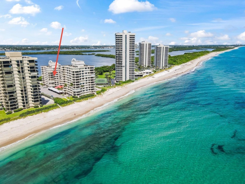 NO SPECIAL ASSESSMENTS ON UNIT!!! Step into a world of high-end - Beach Condo for sale in Singer Island, Florida on Beachhouse.com