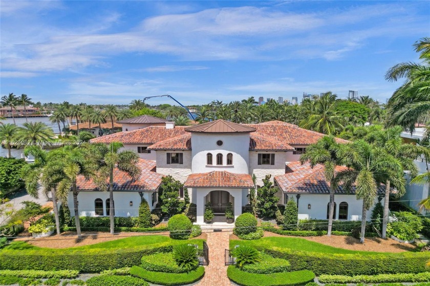 Open the door to new beginnings in this luxurious waterfront - Beach Home for sale in Fort Lauderdale, Florida on Beachhouse.com