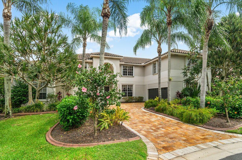 Spectacular Home in the Exclusive manned Gated enclave ''The - Beach Home for sale in Palm Beach Gardens, Florida on Beachhouse.com