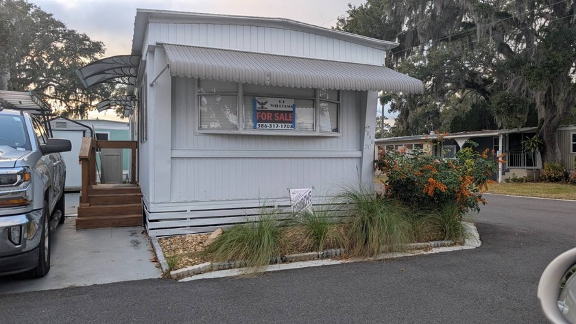 MOTIVATED SELLER - CHARMING HOME IN A FRIENDLY SENIOR COMMUNITY! - Beach Home for sale in New Smyrna Beach, Florida on Beachhouse.com