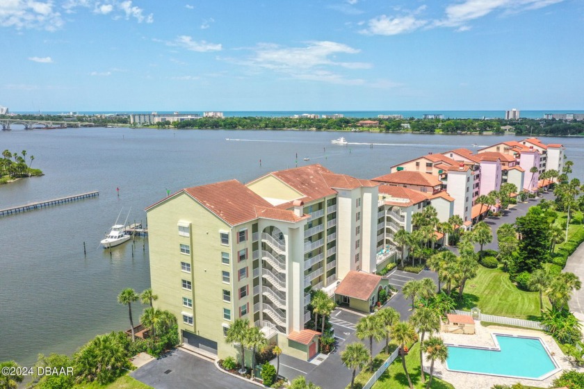 GATED RIVERFRONT COMMUNITY WITH A EUROPEAN VILLAGE AMBIANCE - Beach Condo for sale in Daytona Beach, Florida on Beachhouse.com