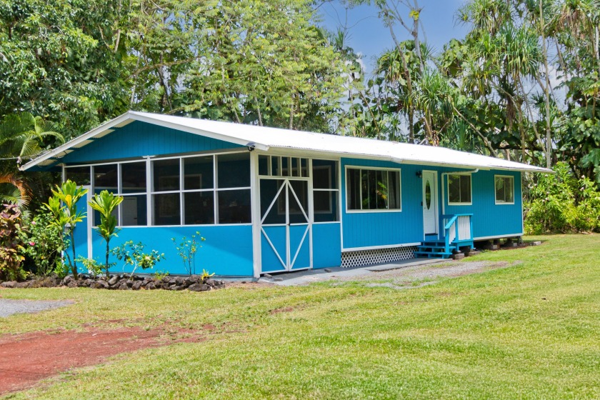 Welcome to this charming 3-bedroom home in Hawaiian Beaches - Beach Home for sale in Pahoa, Hawaii on Beachhouse.com