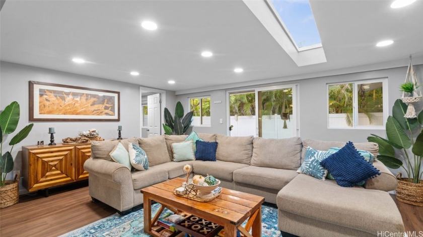 Discover this single-level home in the desirable Kalaheo - Beach Home for sale in Kailua, Hawaii on Beachhouse.com