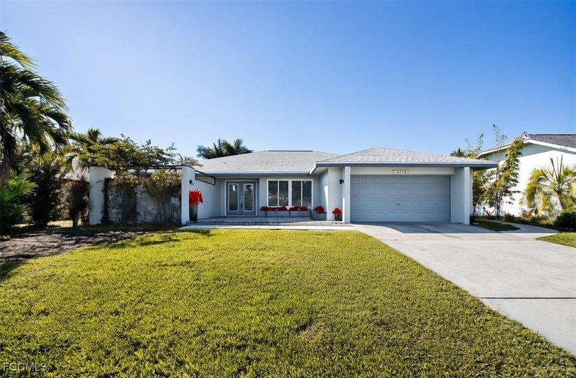 Thoughtfully designed with clean lines and a clutter-free - Beach Home for sale in Cape Coral, Florida on Beachhouse.com