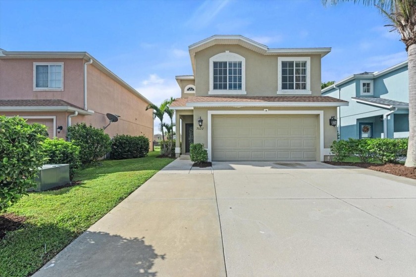 Welcome home to Lighthouse Cove! This wonderful home has 4 beds - Beach Home for sale in Bradenton, Florida on Beachhouse.com