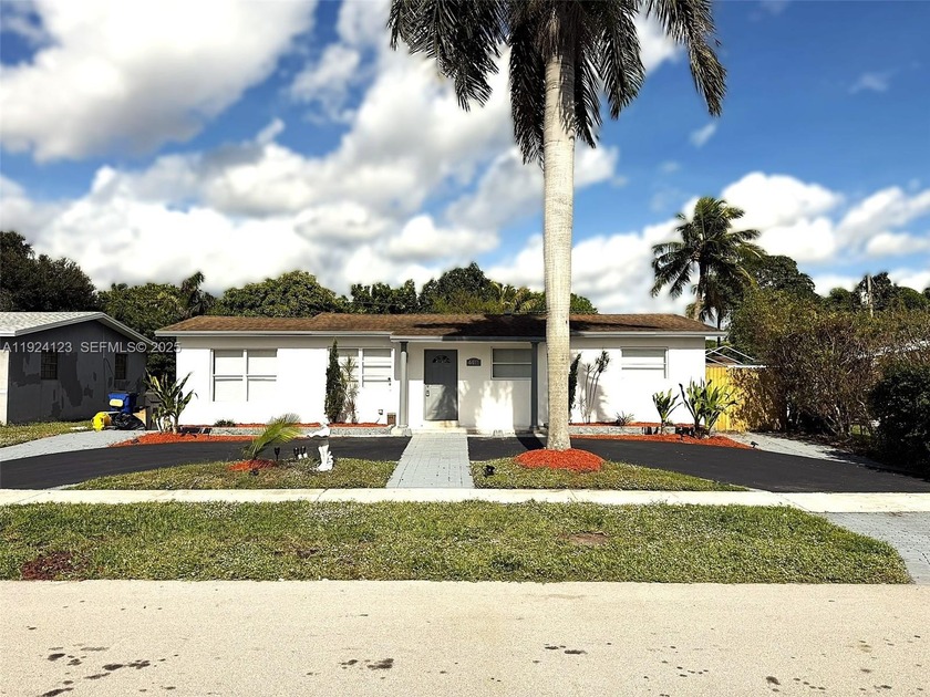 Awesome home ready for a new family centrally located in - Beach Home for sale in Lauderdale Lakes, Florida on Beachhouse.com