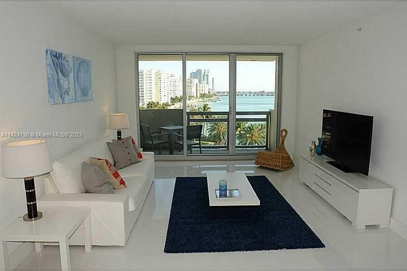 Fantastic sweeping waterfront and direct downtown Miami View - Beach Condo for sale in Miami Beach, Florida on Beachhouse.com