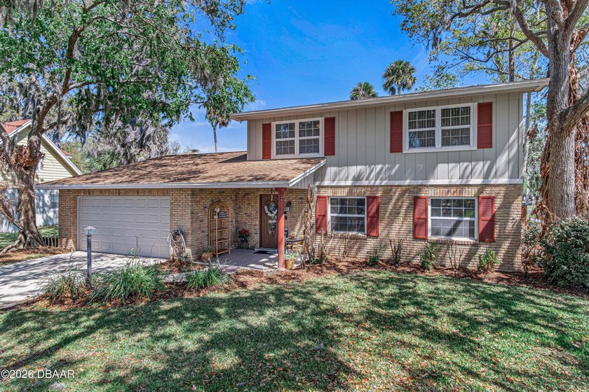 Beautiful one-owner Port Orange pool home located on a desirable - Beach Home for sale in Port Orange, Florida on Beachhouse.com
