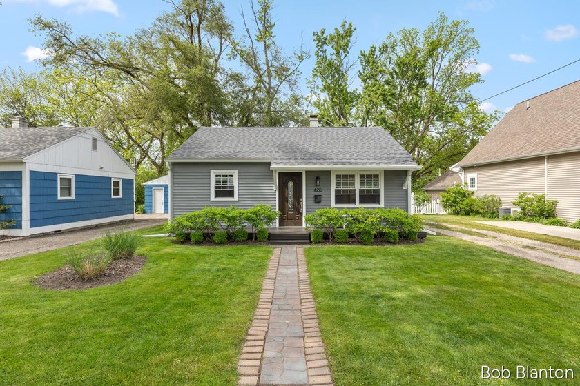 Charming beach-town bungalow just blocks from South Beach, Kid's - Beach Home for sale in South Haven, Michigan on Beachhouse.com