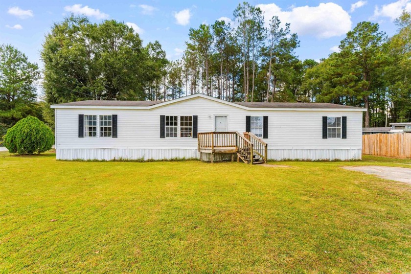 Beautiful and Spacious Home on more than 3/4 Acre Lot in Longs - Beach Home for sale in Longs, South Carolina on Beachhouse.com