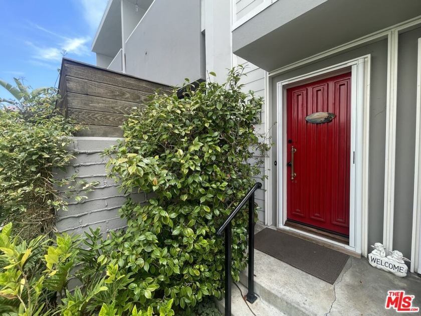 Uncover this charming and cozy oasis nestled in the picturesque - Beach Townhome/Townhouse for sale in Marina Del Rey, California on Beachhouse.com