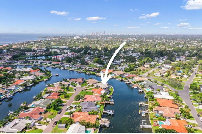 Under contract-accepting backup offers. Welcome to this - Beach Home for sale in St. Petersburg, Florida on Beachhouse.com