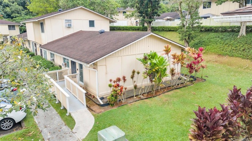 Charming 3 bedroom 1 bath townhome located in the serene - Beach Townhome/Townhouse for sale in Kaneohe, Hawaii on Beachhouse.com